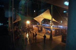 vista exposición nocturna