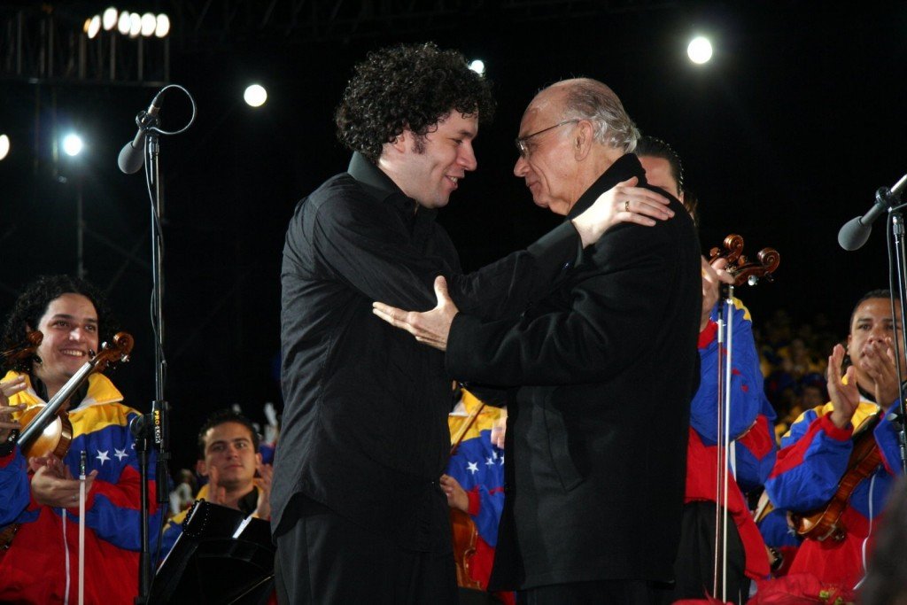 gustavo-dudamel-maestro-abreu-1