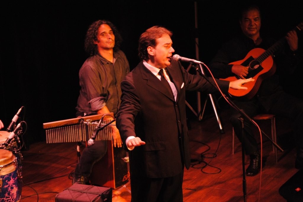 goyo-cantando-2