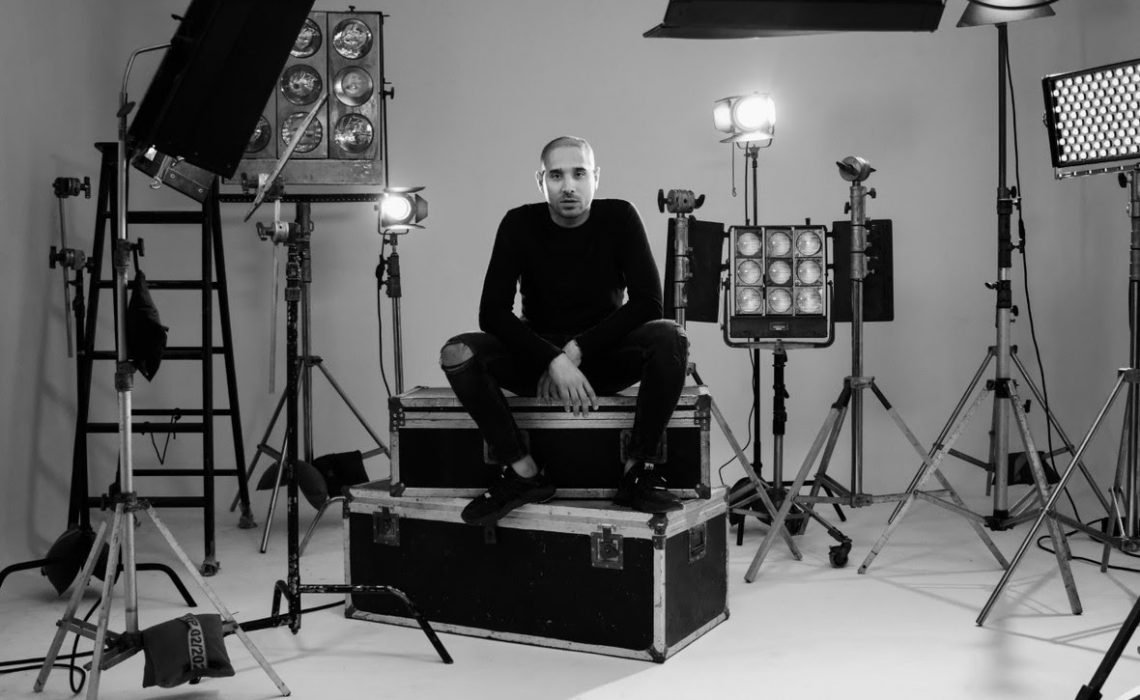 El visionario director de cine Asiel Babastro impresiona con su talento y versatilidad