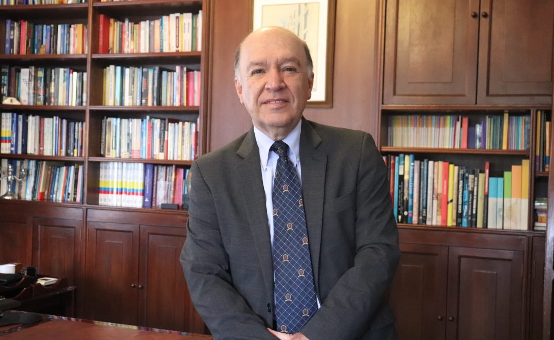 El economista Emiro Aristizábal, nuevo presidente ejecutivo de la Cámara Colombiana del Libro