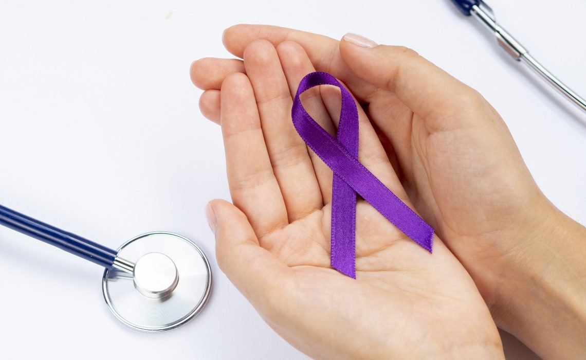 La SAV promueve la educación sobre el cáncer  a través de “Hablemos de Cáncer y algo más”