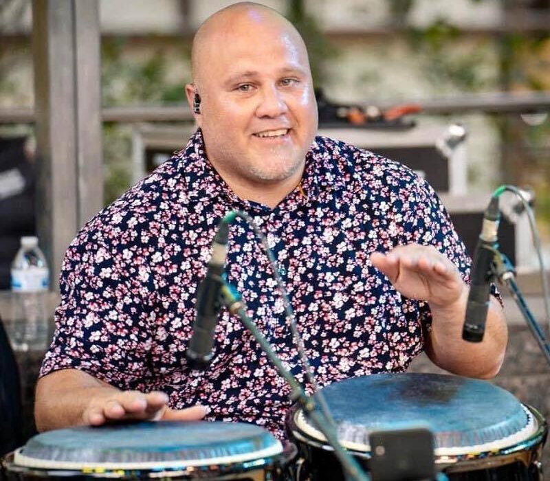 El percusionista Eduardo Padua lanza su nuevo tema «Me Rompe El Coco»