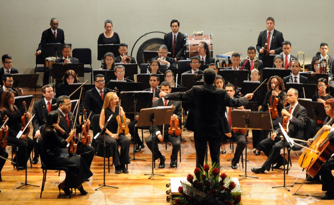 «Estrenando Armonías Iberoamericanas: Concierto de la Orquesta Filarmónica Nacional de Venezuela con Compositores Premiados».