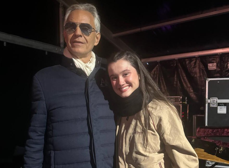 Joaquina cantó junto a Andrea Bocelli en Londres.