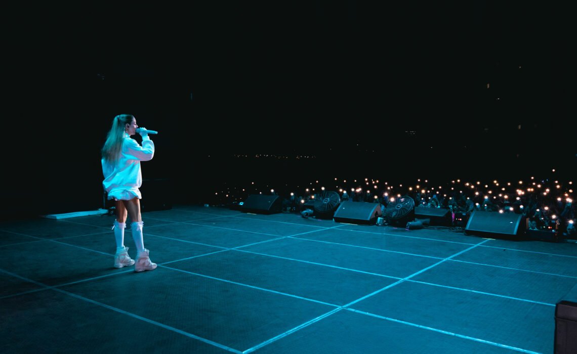 Exitoso cierre del Tour “Triste pero siempre Mami” por Venezuela.