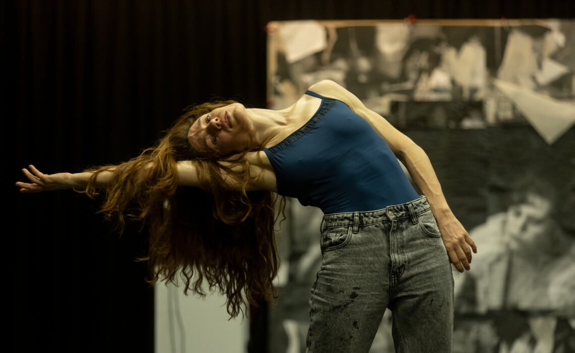 Posesiones espirituales, romances gatunos y vacaciones artísticas, empieza  julio en el Centro Nacional de las Artes.