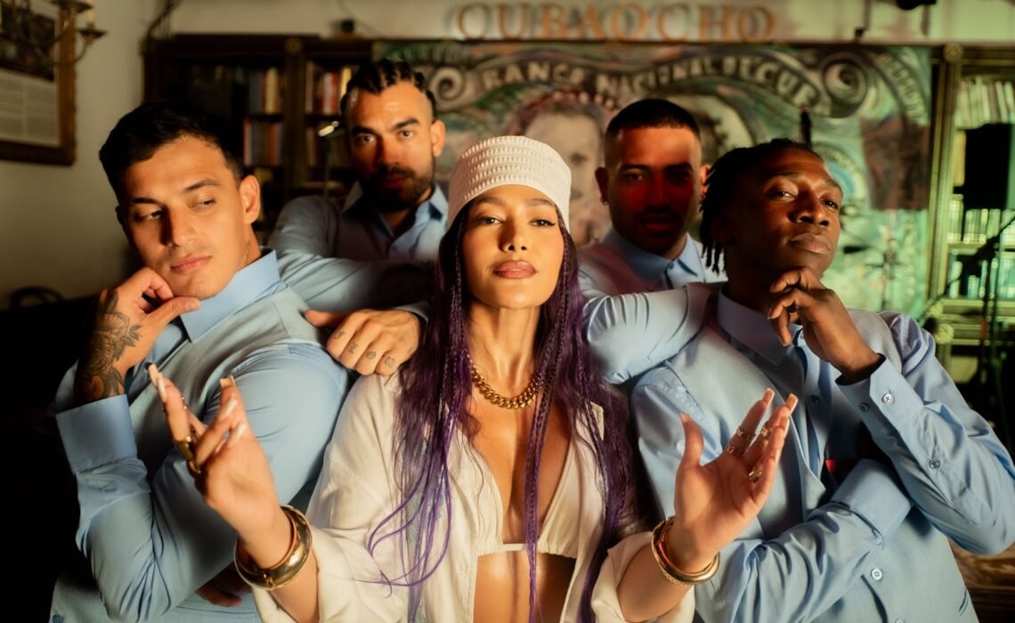 FARIANA PRESENTA “NO TE BORRO”.