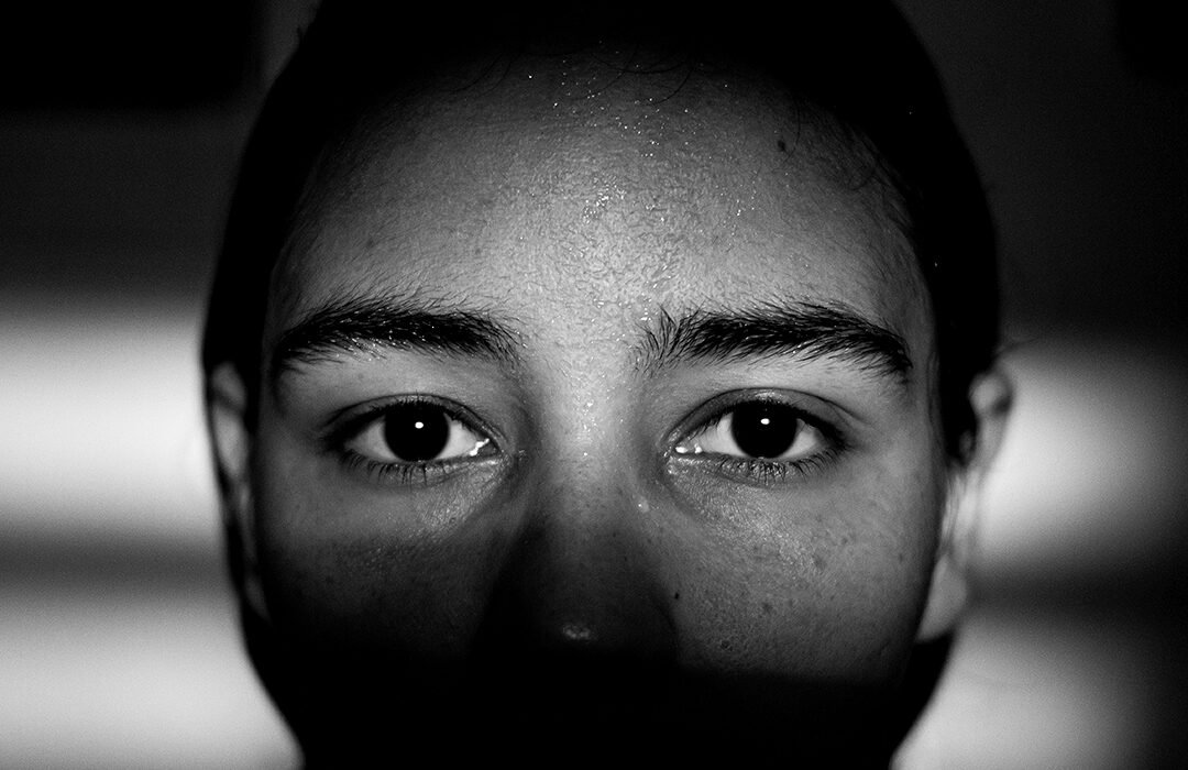 Yus Mejías: el autorretrato como espejo.