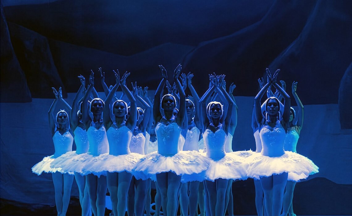 ¨El Hilo Invisible¨por Cesar Sasson.