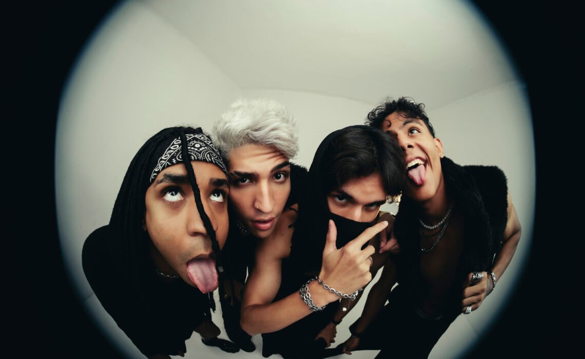 Musiú: La nueva banda de rock que debutó en el #5 de la radio nacional con “Vampiro”