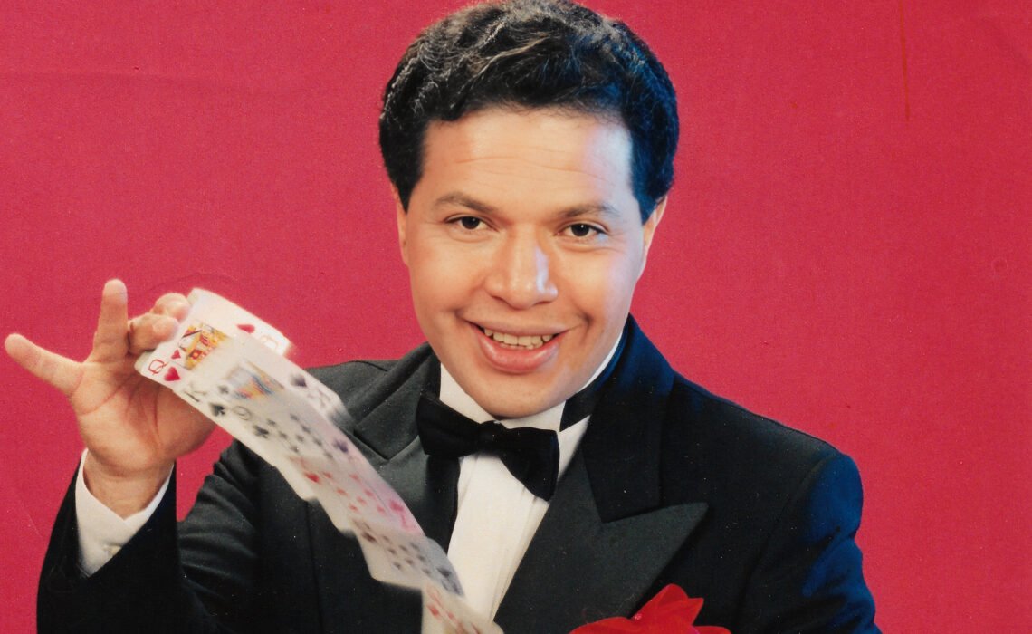 El Museo Nacional de Colombia rinde un homenaje a Gustavo Lorgia y a la historia de la magia en el país con la exposición ‘Por arte de magia’