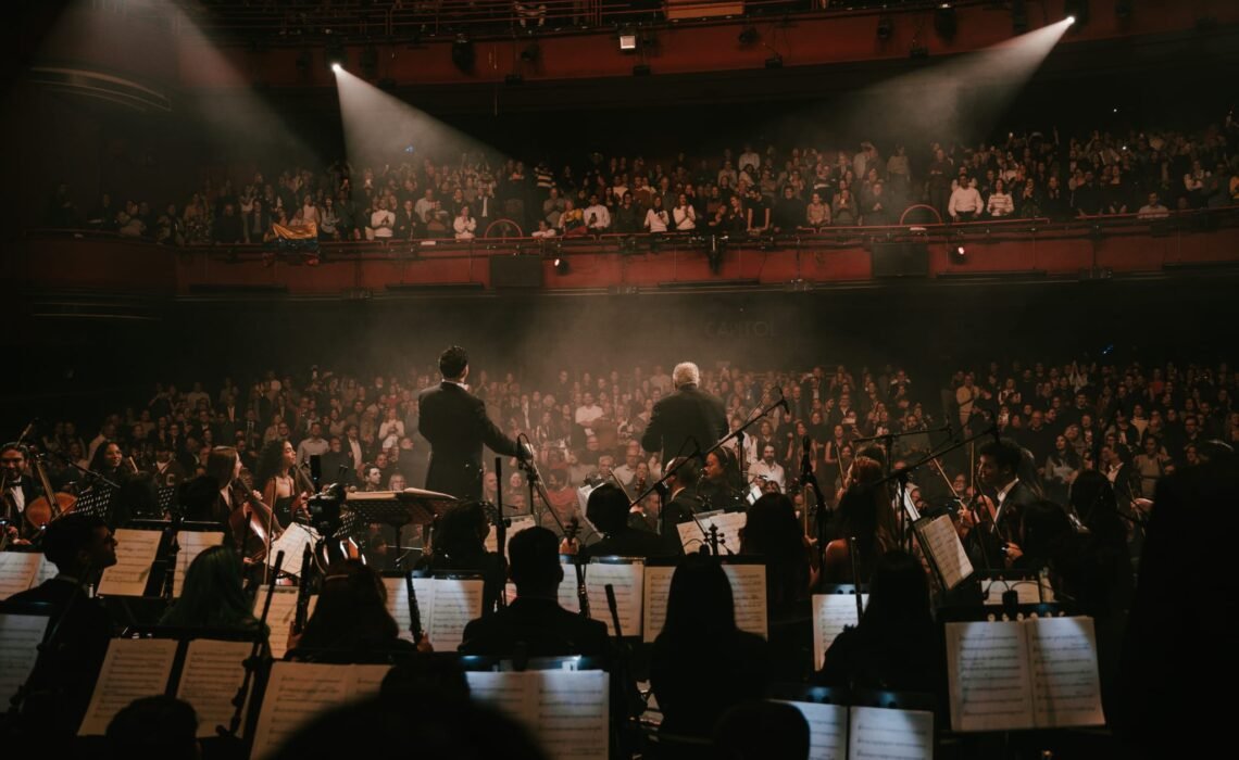 La Orquesta Sinfónica Carlos Cruz-Diez, bajo la dirección del maestro Manuel Jurado, presenta una nueva edición de «Volver a Casa»
